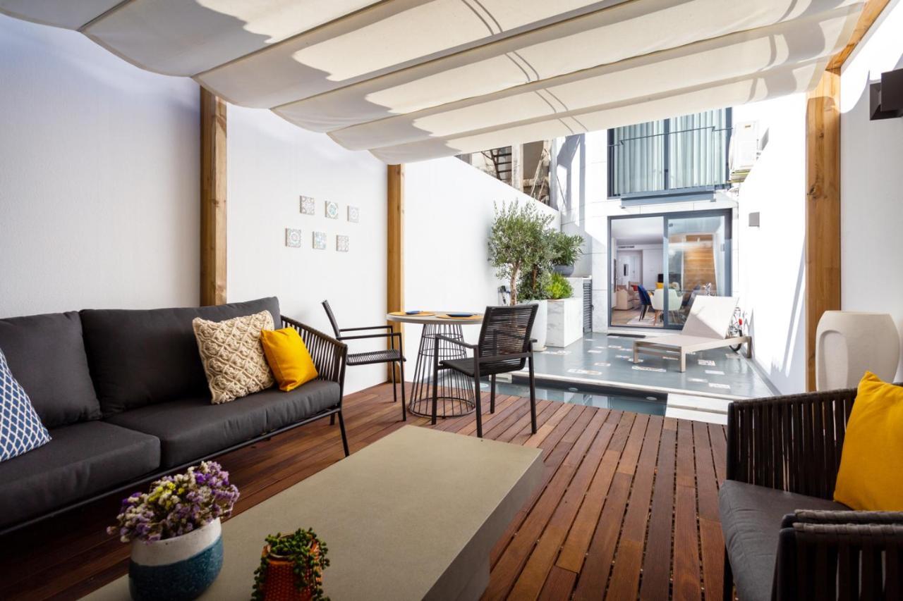 Stupendo- Two Rooms, Patio With Refreshing Pond-Center-Air Conditioning-Free Park Лиссабон Экстерьер фото