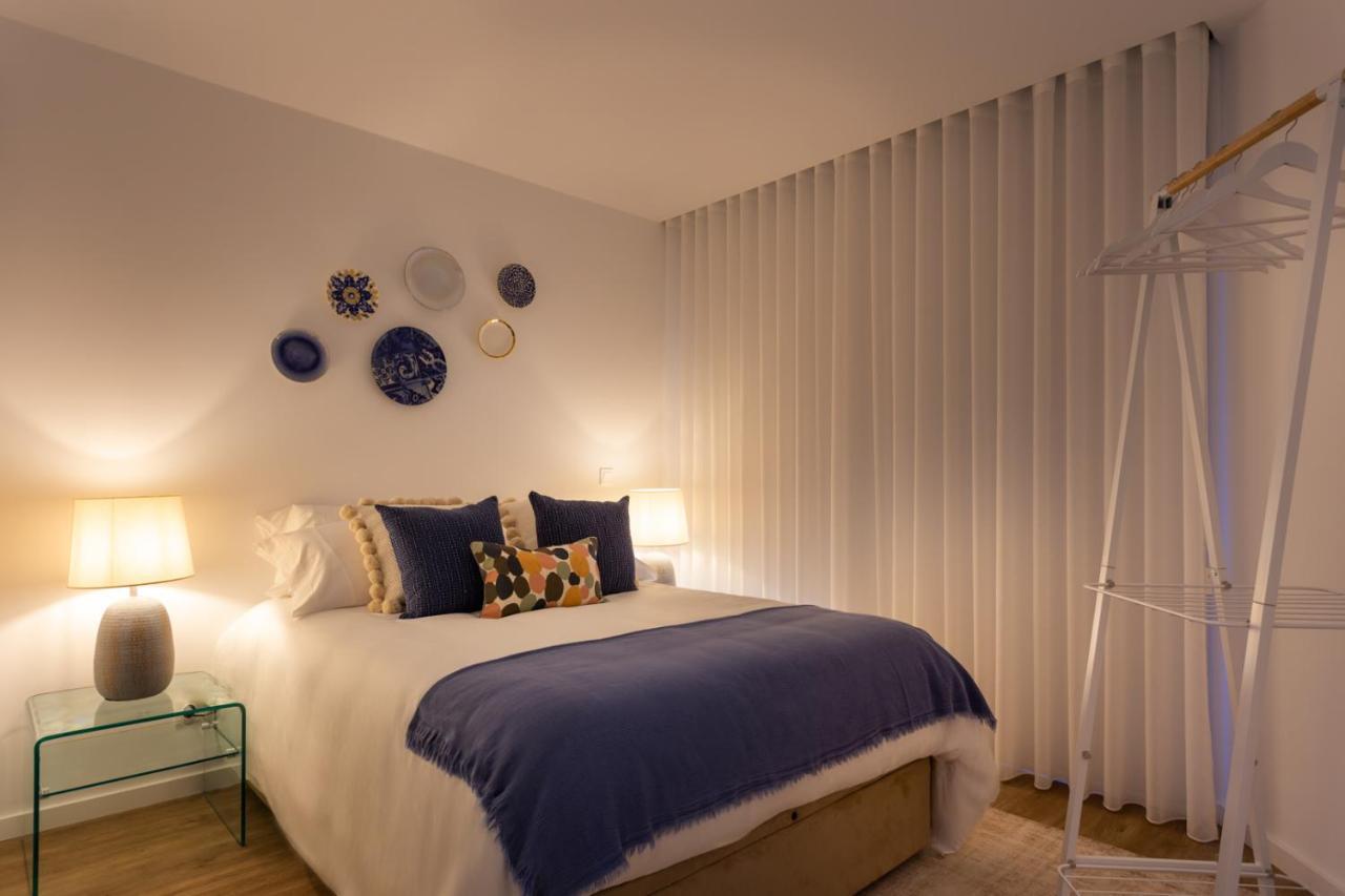 Stupendo- Two Rooms, Patio With Refreshing Pond-Center-Air Conditioning-Free Park Лиссабон Экстерьер фото